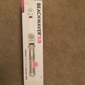 Beachwaver S1.25. New with box.